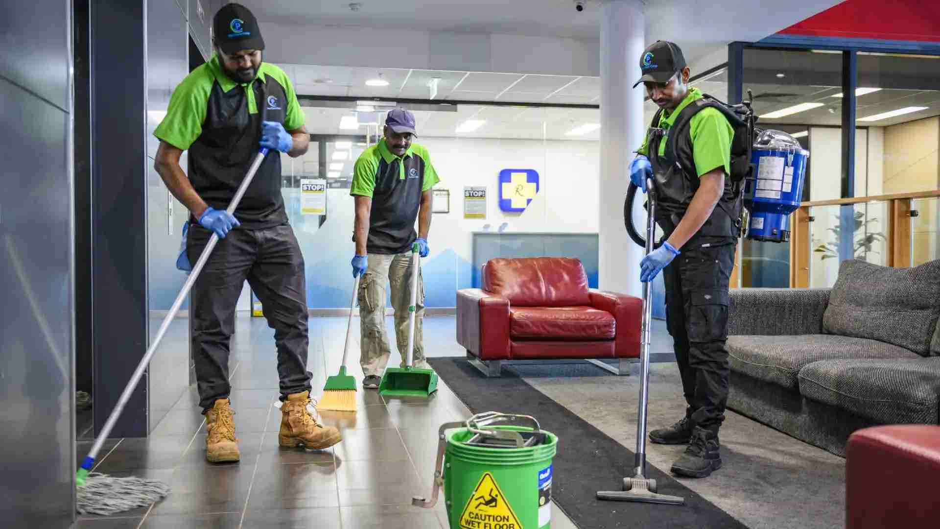 Professional end of lease cleaning team providing bond cleaning services in Alexandria NSW 2015 Green Square apartments